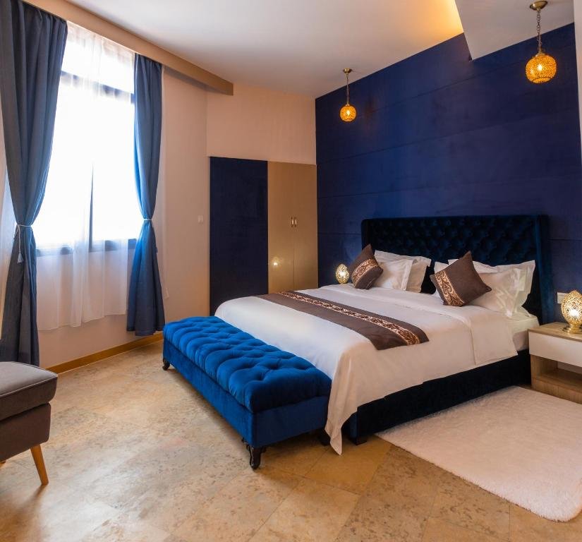 VANCII Hotel
