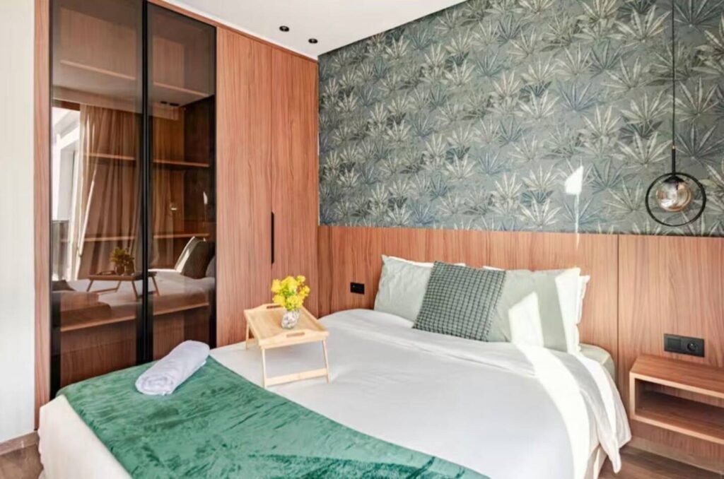 Studio de luxe en centre-ville avec balcon privé et vue sur la ville