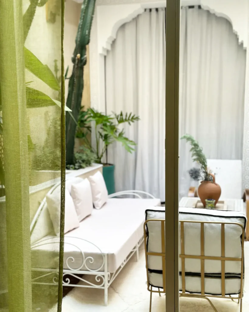Riad Dar Chalyia, privé,6 personnes, piscine