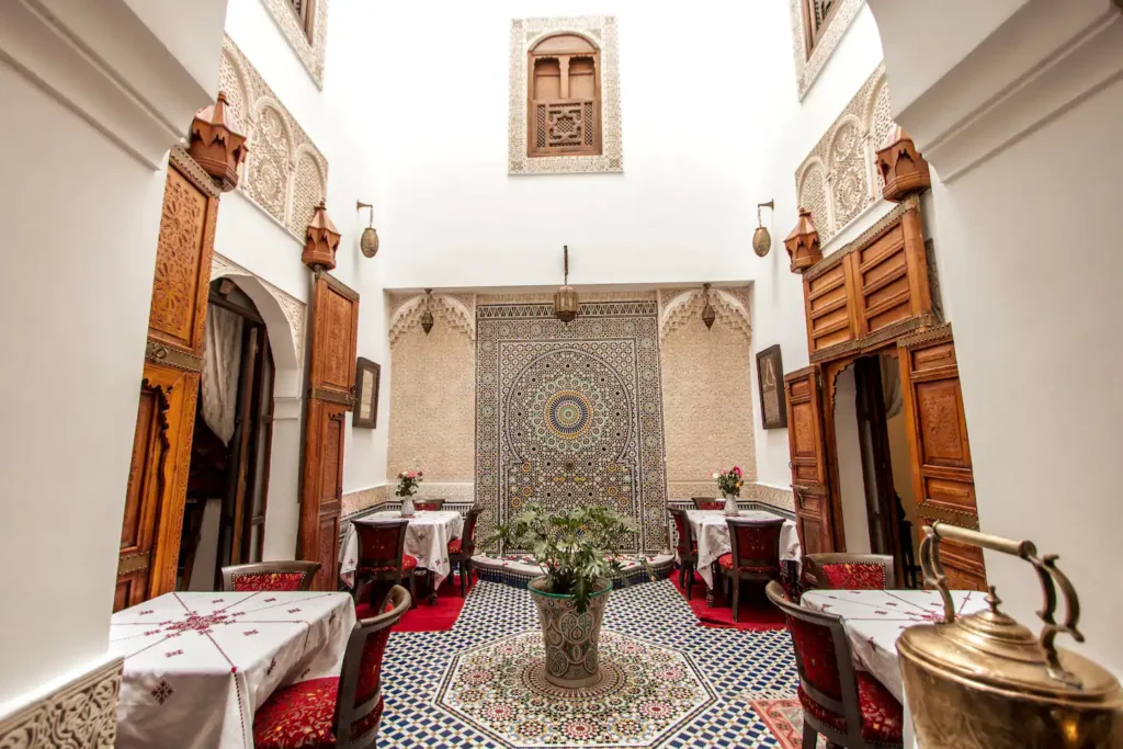 Chambre au rez-de-chaussée dans un riad traditionnel