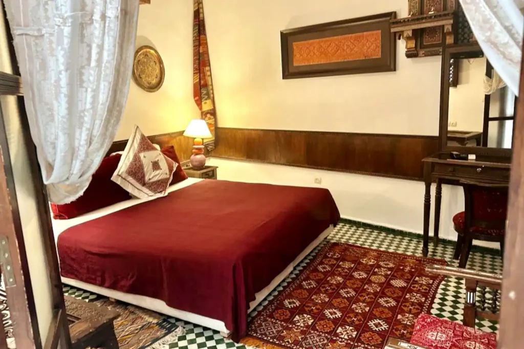 Chambre au rez-de-chaussée dans un riad traditionnel