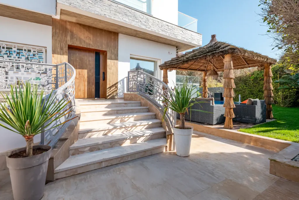 Villa Vue Mer. Piscine privée. Bord de la mer