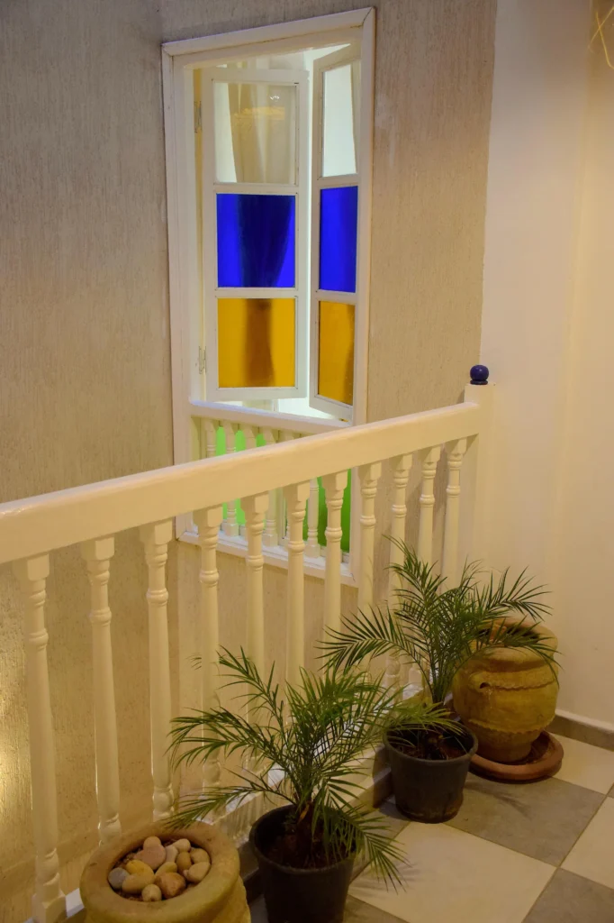 Riad de charme avec rooftop – 2 ch. (4 pers.) et médina