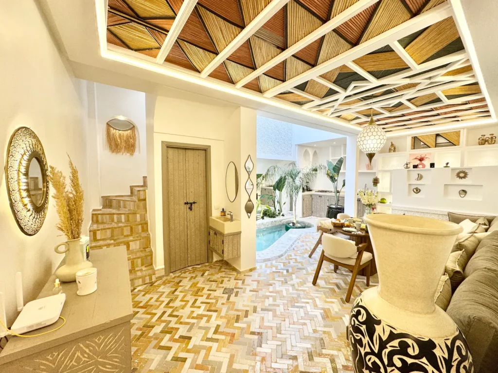 Oasis Riad Marisol – Piscine & petit-déj