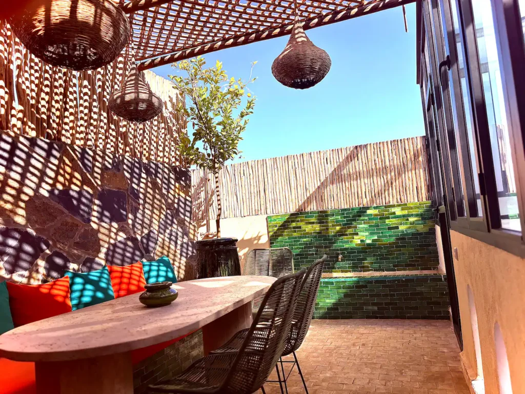 Oasis Riad Marisol – Piscine & petit-déj